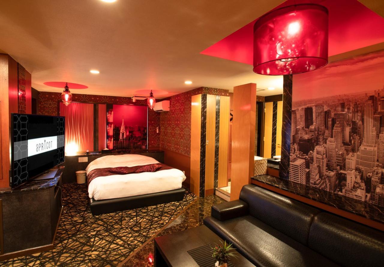 Hotel Apricot (Adults Only) هيروشيما المظهر الخارجي الصورة